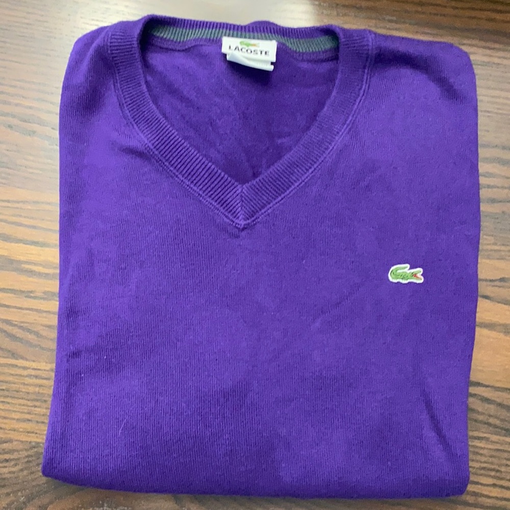 Men’s M (size 5) Lacoste v neck sweater